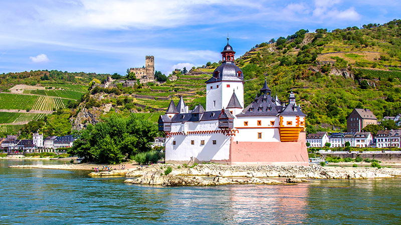 Øvre mellomrhindalen