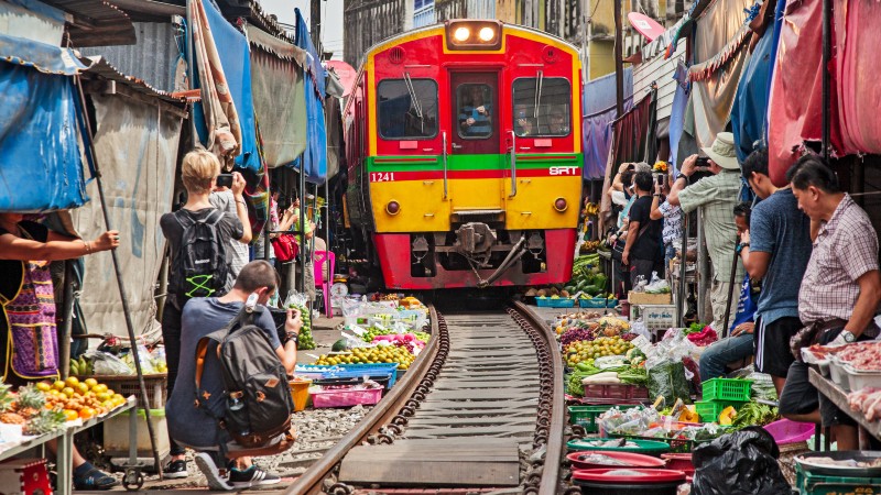 togskinner, mennesker og marked