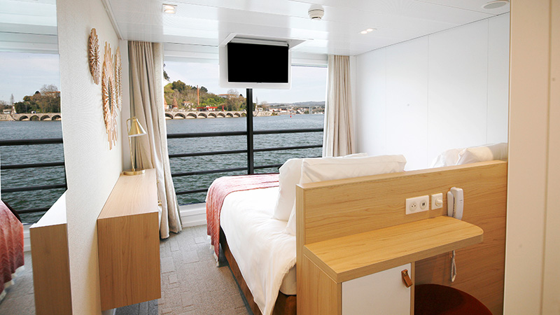 Lugar, midtdekk/øvre dekk