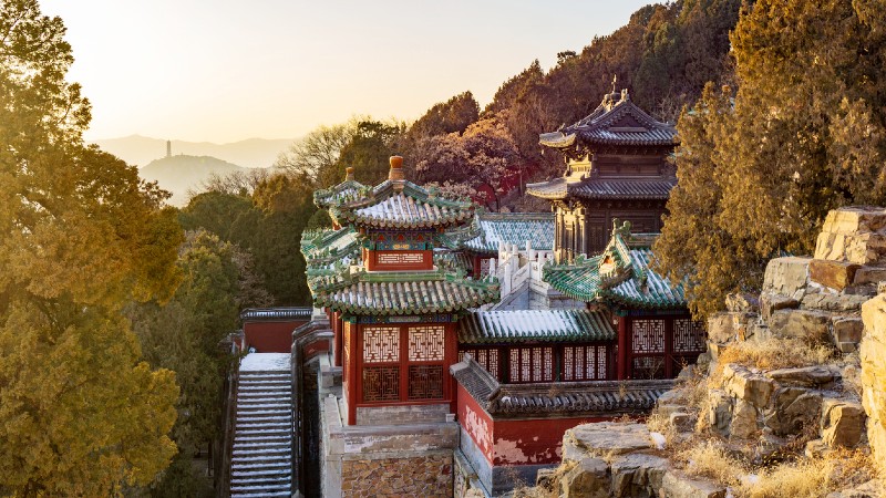 flotte bygninger i Sommerpalasset i fargerike farger