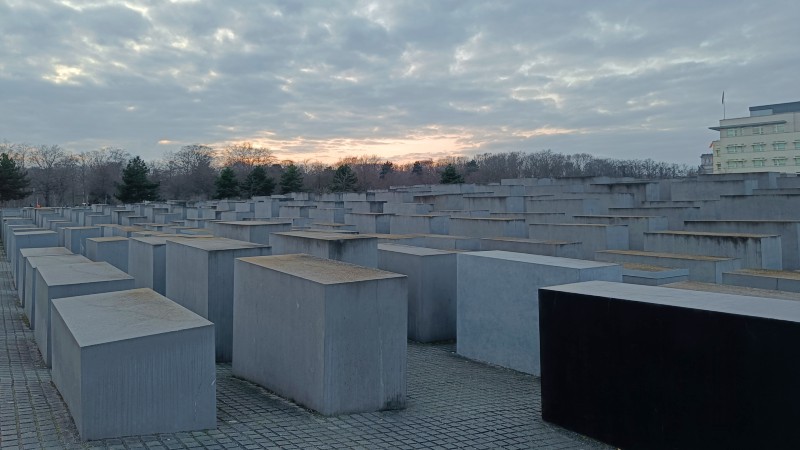 Holocaust monument
