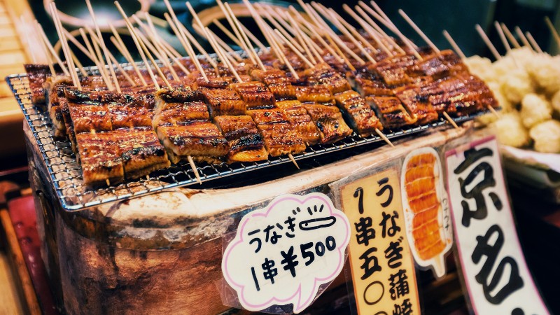 Grillspyd selges p� markedet