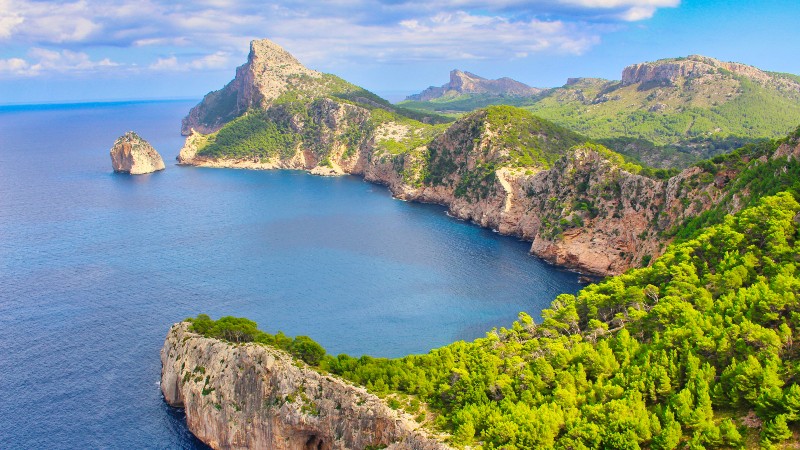 Bratte klipper ved Cap Formentor