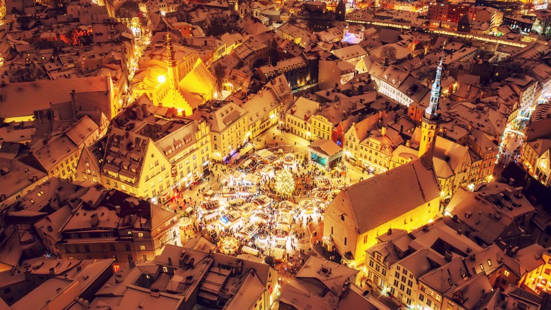 Tallinn julemarked og gamleby sett ovenfra