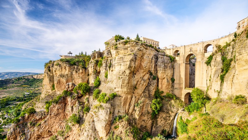 Ronda klipper og bro