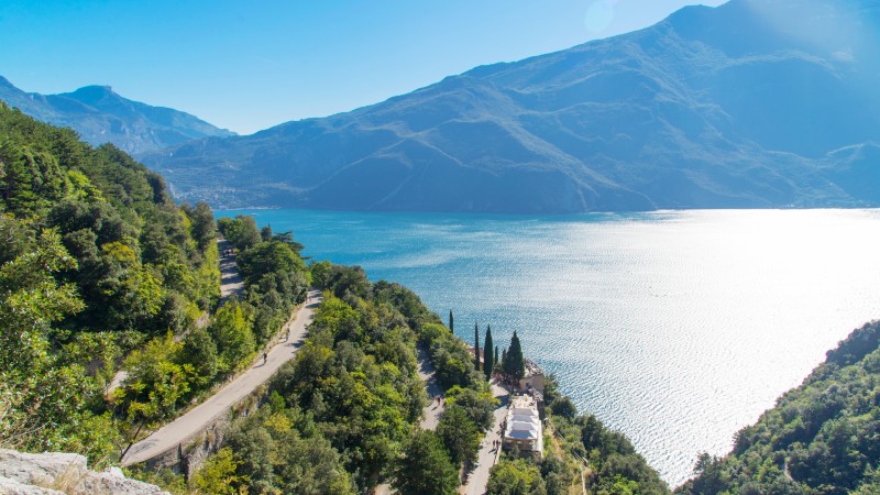 veier og folk, fjell og sj� 