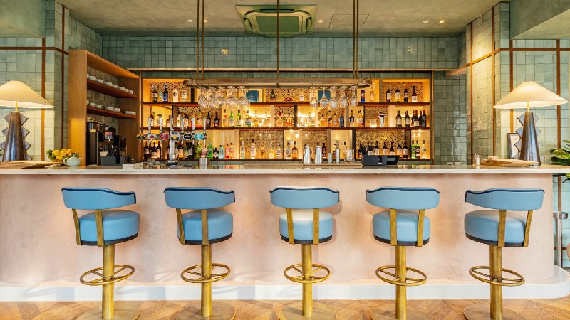 Bar p� DoubleTree by Hilton London Victoria